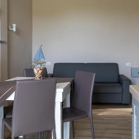 Lido Degli Angeli Vacanza-beach Aparthotel Punta Prosciutto