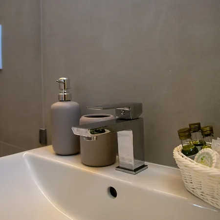 Lido Degli Angeli Vacanza-beach 公寓式酒店 普罗斯西托角